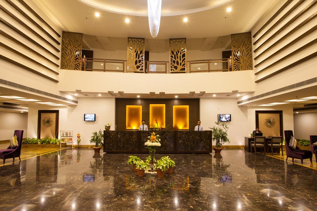 Hotel Velvet Clarks Exotica Zirakpur Exterior foto